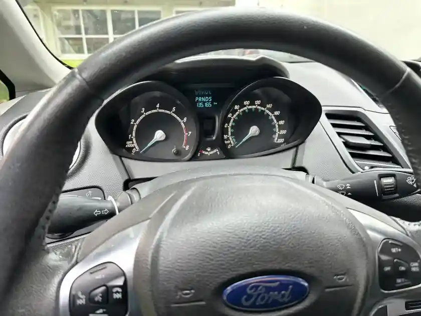 Ford Fiesta Kinetic 1.6 Se Powershift 120Cv 2017 - foto 5