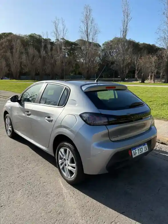 Peugeot 208 1.6L Active Pack Tiptronic 2023 - foto 3