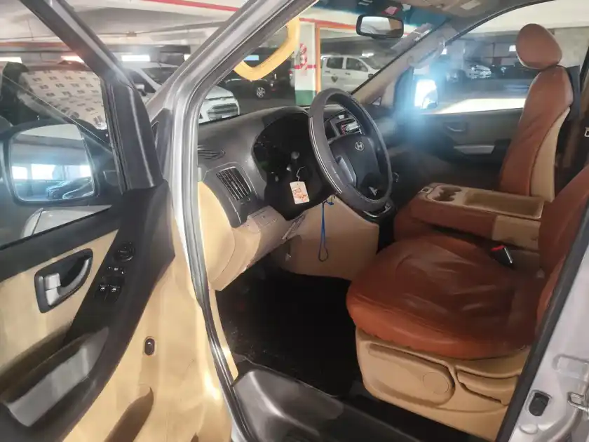 Hyundai H1 2.5 Premium 1 170Cv Mt 2015 - foto 2