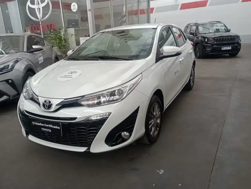 Toyota Yaris 2021 - foto 1