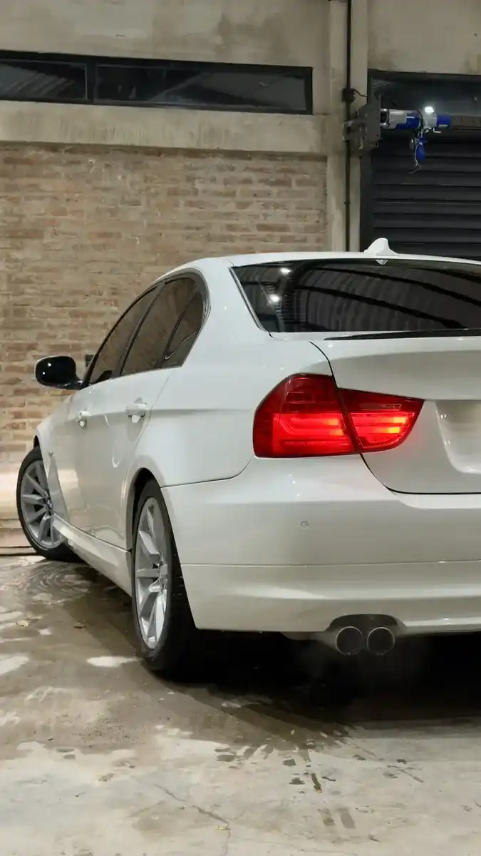 Bmw Serie 3 3.0 330I Sedan Executive 2010 - foto 3