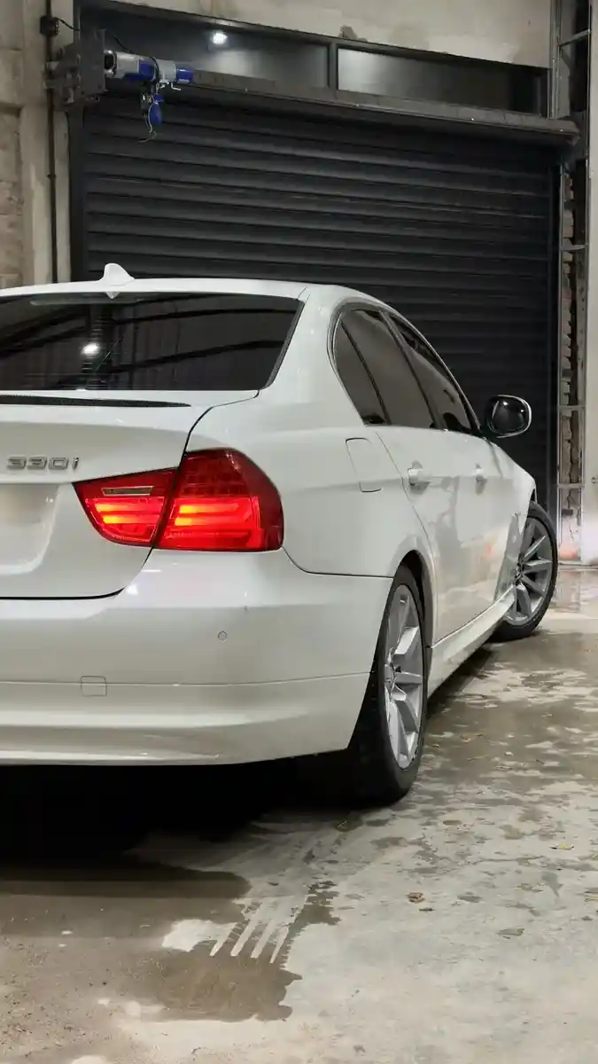 Bmw Serie 3 3.0 330I Sedan Executive 2010 - foto 5