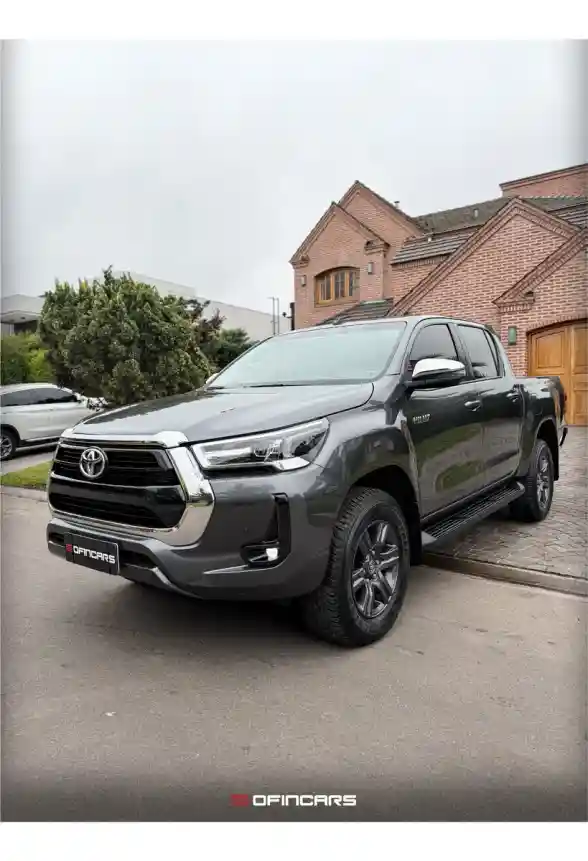 Toyota Hilux Pick-Up 2024 - foto 1