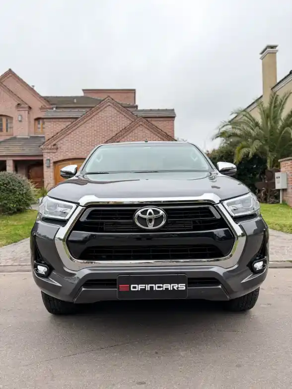 Toyota Hilux Pick-Up 2.8 Cd Srv 204Cv 4X2 At 2024 - foto 2