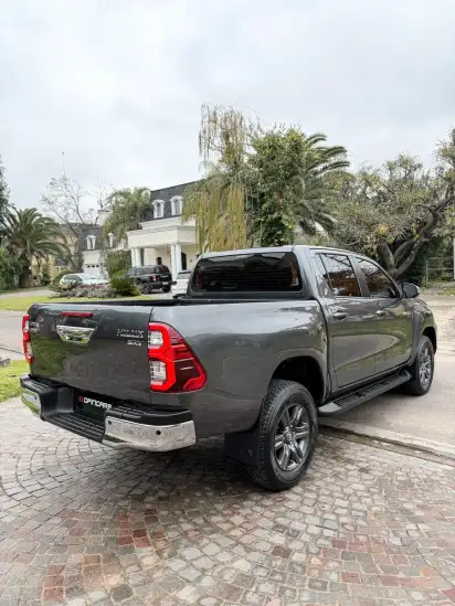 Toyota Hilux Pick-Up 2.8 Cd Srv 204Cv 4X2 At 2024 - foto 4