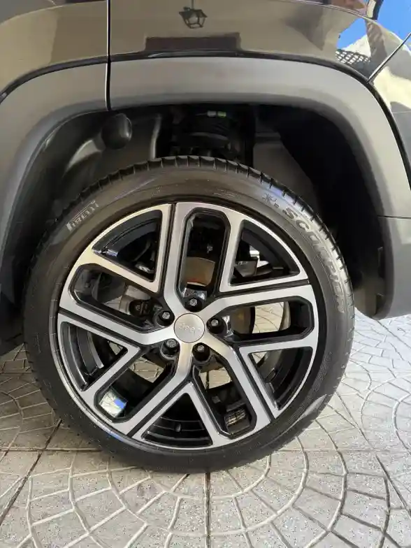 Jeep Compass 1.3 T270 Limited 4X2 At6 2025 - foto 4