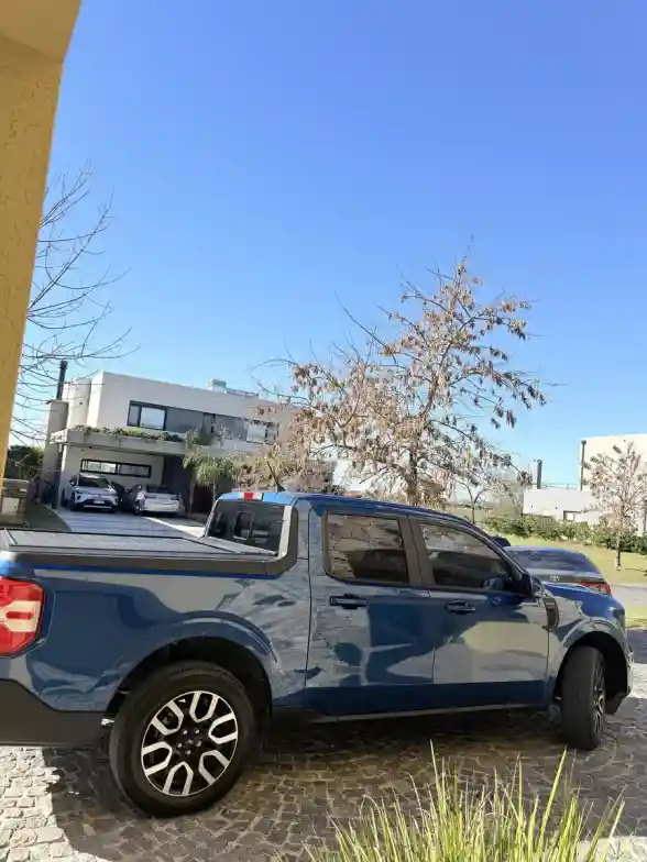 Ford Maverick Lariat Hybrid 2023 - foto 4