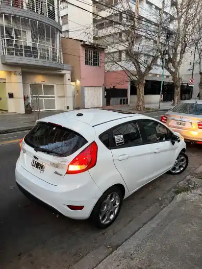 Ford Fiesta Kinetic 1.6 Design 120Cv Titanium 2011 - foto 5
