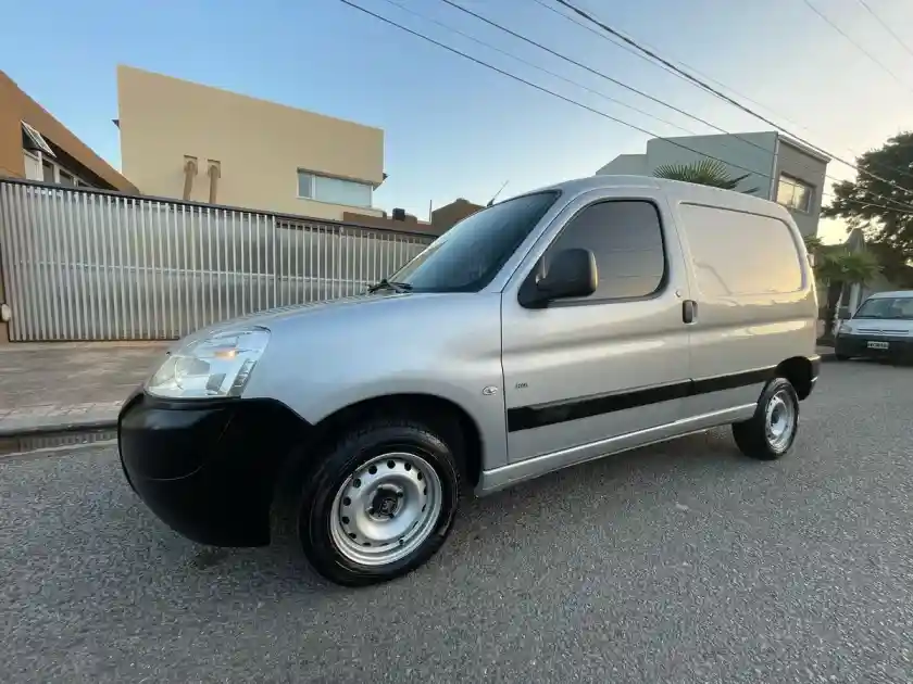 Peugeot Partner 2015 - foto 1