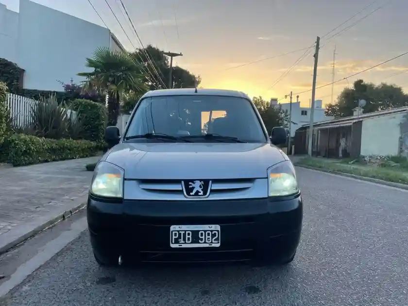 Peugeot Partner 1.6 Hdi Furgon Confort 2015 - foto 5