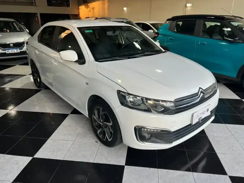 Citroën C-Elysée 1.6 Feel Vti 115 2017 - foto 2