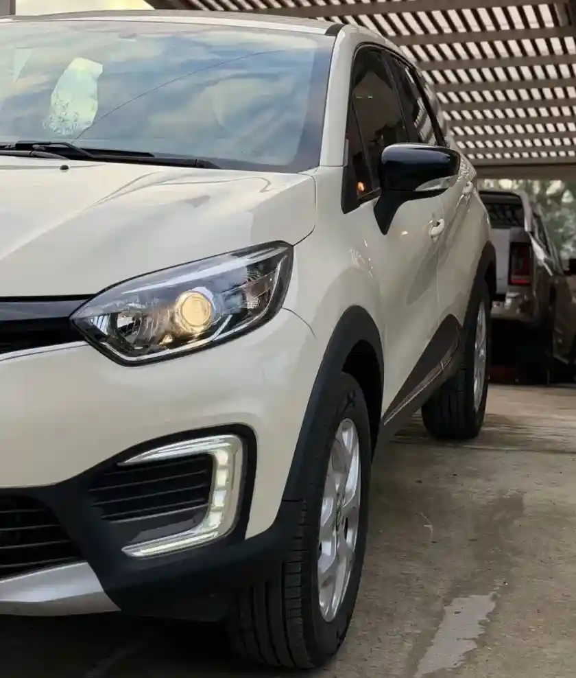 Renault Captur 2.0 Zen 2019 - foto 1