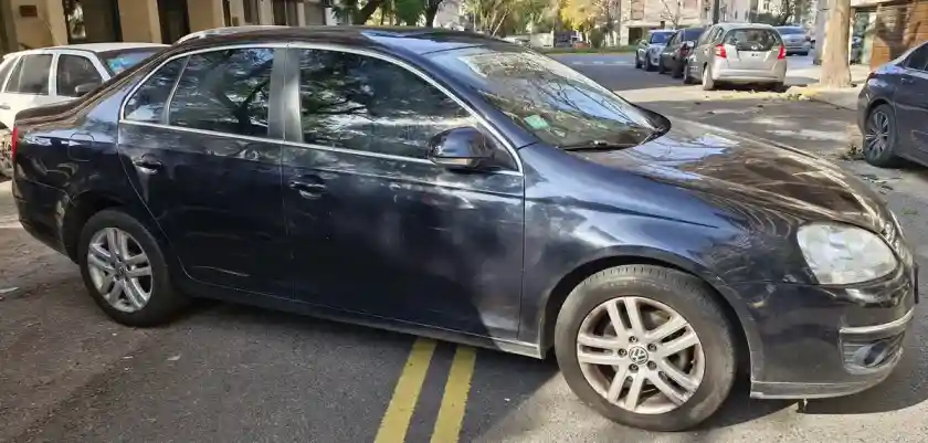 Volkswagen Vento 2.5 Luxury 170Cv 2010 - foto 3