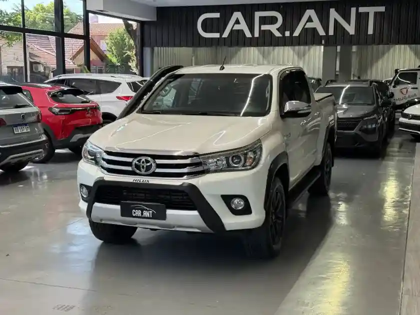 Toyota Hilux Pick-Up 2.8 Cd Srx 177Cv 4X4 At 2016 - foto 1