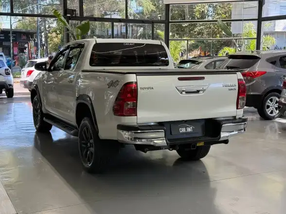 Toyota Hilux Pick-Up 2.8 Cd Srx 177Cv 4X4 At 2016 - foto 2