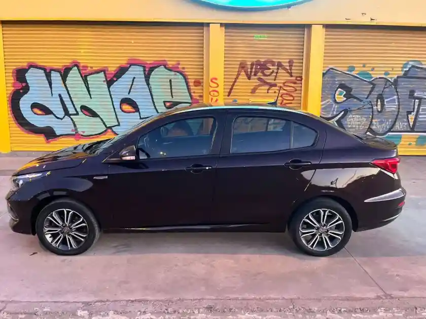 Fiat Cronos 1.8 16V Precision 2020 - foto 4