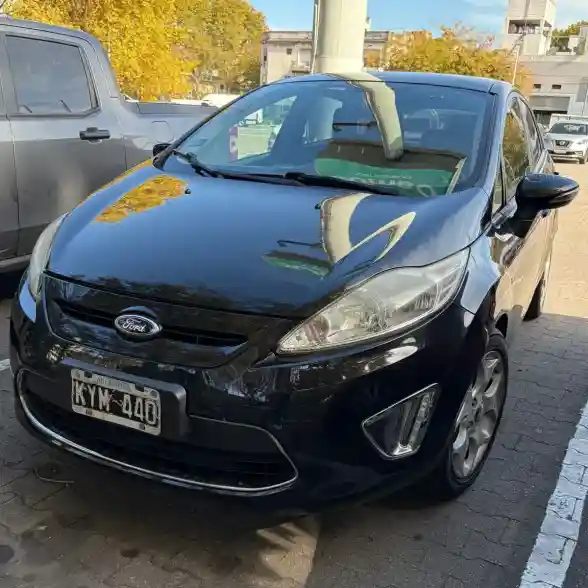 Ford Fiesta Kinetic 1.6 Design 120Cv Titanium 2012 - foto 1