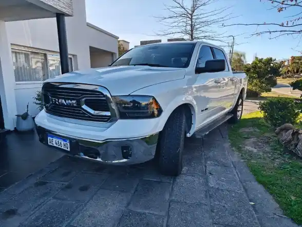 Ram 1500 5.7 Laramie Atx V8 2020 - foto 2