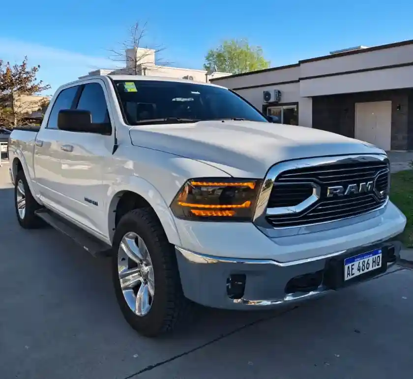 Ram 1500 5.7 Laramie Atx V8 2020 - foto 4