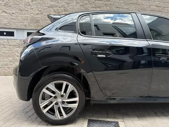 Peugeot 208 1.6 Feline Tiptronic 2024 - foto 4