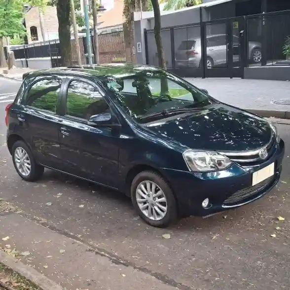 Toyota Etios 1.5 Xls 2015 - foto 2