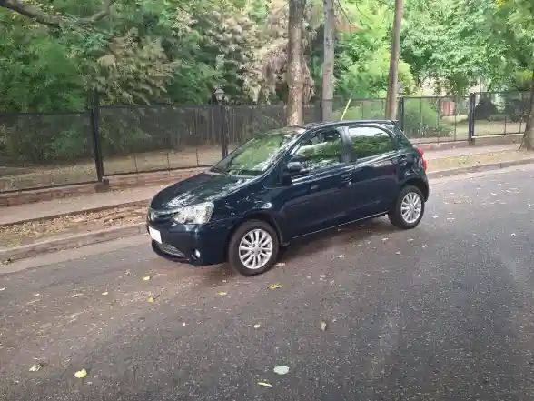 Toyota Etios 1.5 Xls 2015 - foto 3