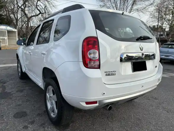 Renault Duster 2.0 4X2 Luxe Nav 138Cv 2014 - foto 4