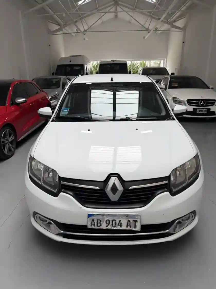 Renault Logan 1.6 Privilege 105Cv 2017 - foto 3