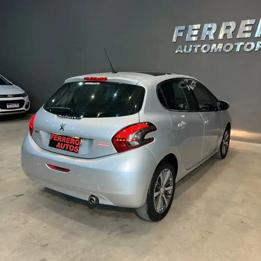 Peugeot 208 1.6 Feline 2019 - foto 4
