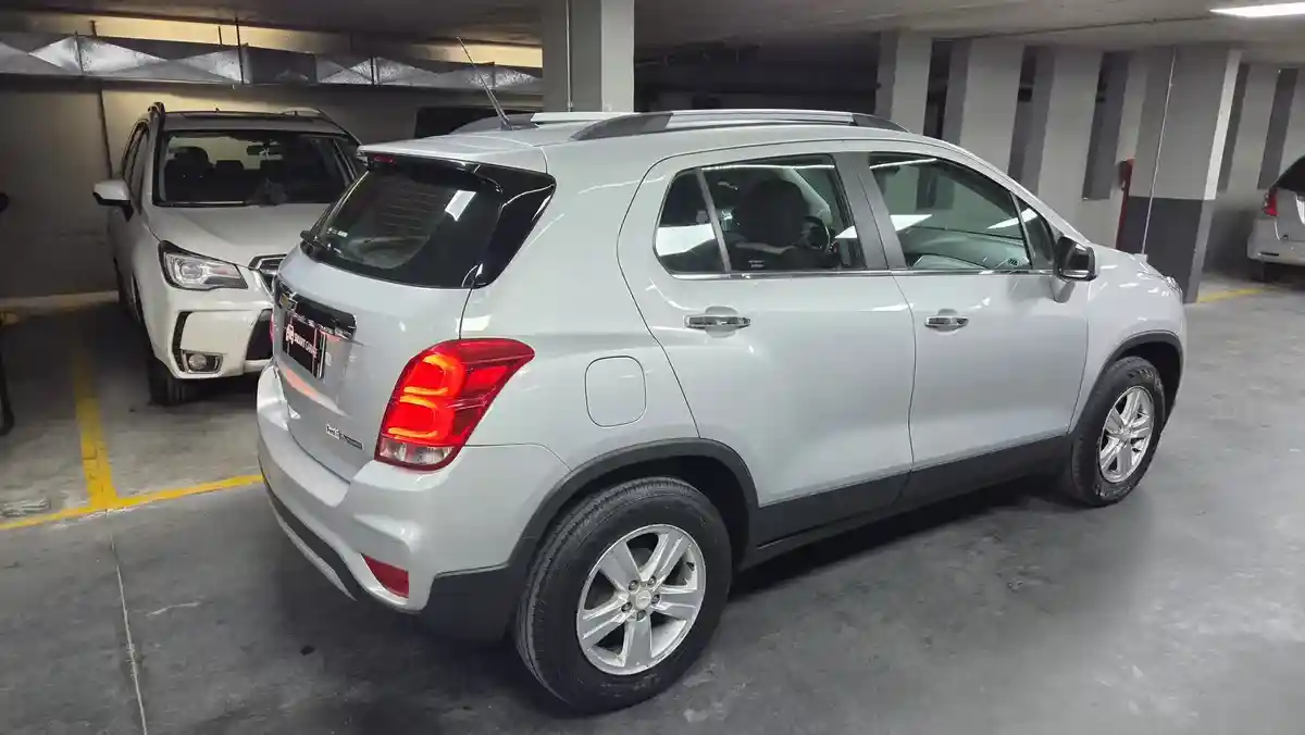 Chevrolet Tracker 1.8 Ltz Fwd Mt 140Cv 2018 - foto 4