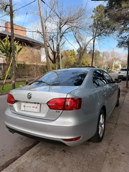 Volkswagen Vento 2.5 Luxury 170Cv Tiptronic 2013 - foto 4