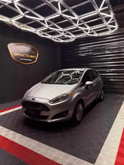 Ford Fiesta Kinetic 1.6 Titanium Powershift 120Cv 2014 - foto 1