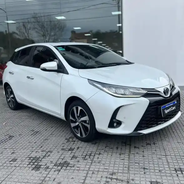 Toyota Yaris 1.5 107Cv S Cvt 2023 - foto 1