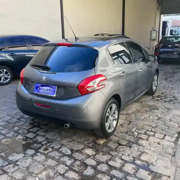 Peugeot 208 1.6 Feline Pack Cuir 2016 - foto 4