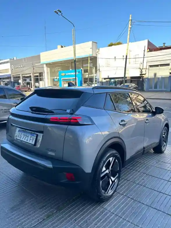 Peugeot 2008 1.0T Active Cvt 2024 - foto 3