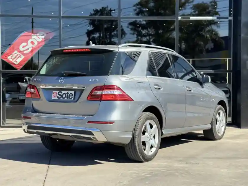 Mercedes-Benz Clase Ml 3.5 Ml350 4Matic Sport B.efficiency 2013 - foto 2