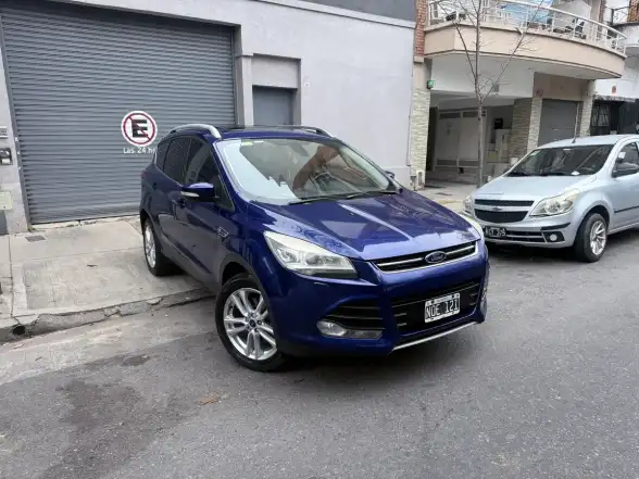 Ford Kuga 1.6 Titanium At Awd T 180Cv 2014 - foto 2