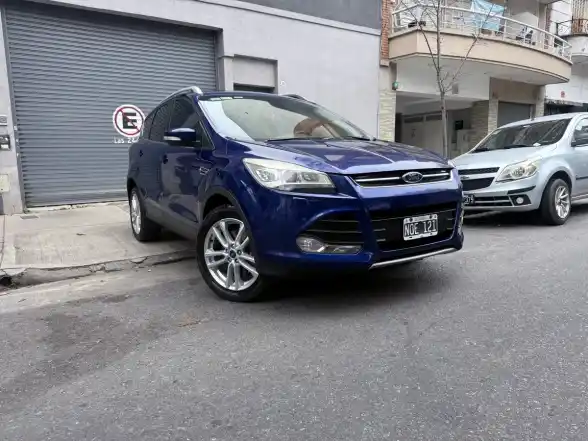 Ford Kuga 1.6 Titanium At Awd T 180Cv 2014 - foto 4