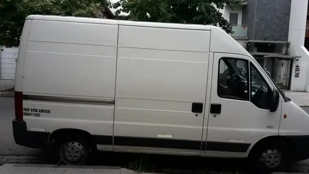 Peugeot Boxer 2.3 350Lh Confort Hdi Larga Alta 2014 - foto 3