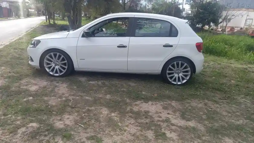Volkswagen Gol Trend 1.6 Pack I 101Cv 2013 - foto 4