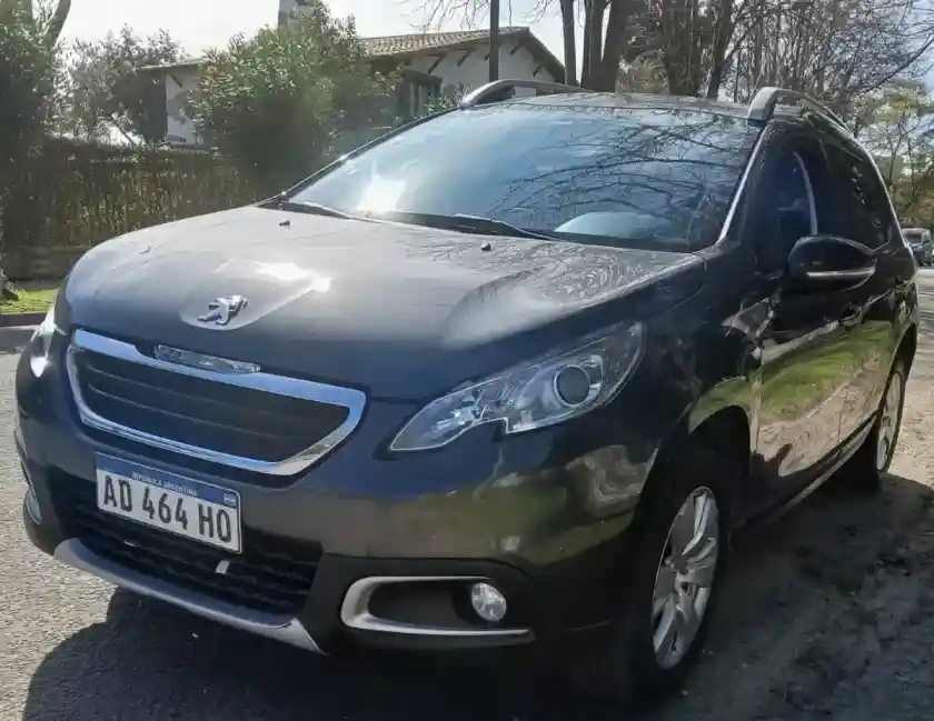 Peugeot 2008 1.6 Allure Tiptronic 2019 - foto 1