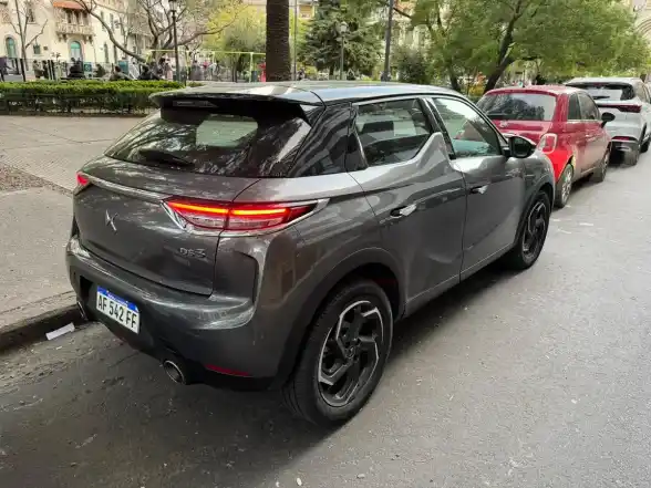 D.s. Ds3 Crossback 1.2 Puretech 155 Rivoli At8 2022 - foto 3