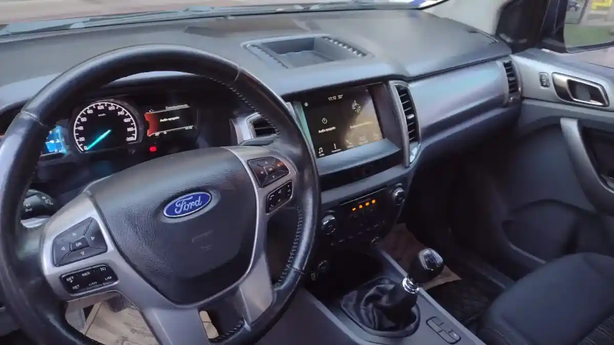 Ford Ranger 3.2 Cd Xlt Tdci 200Cv Manual 4X2 2017 - foto 3