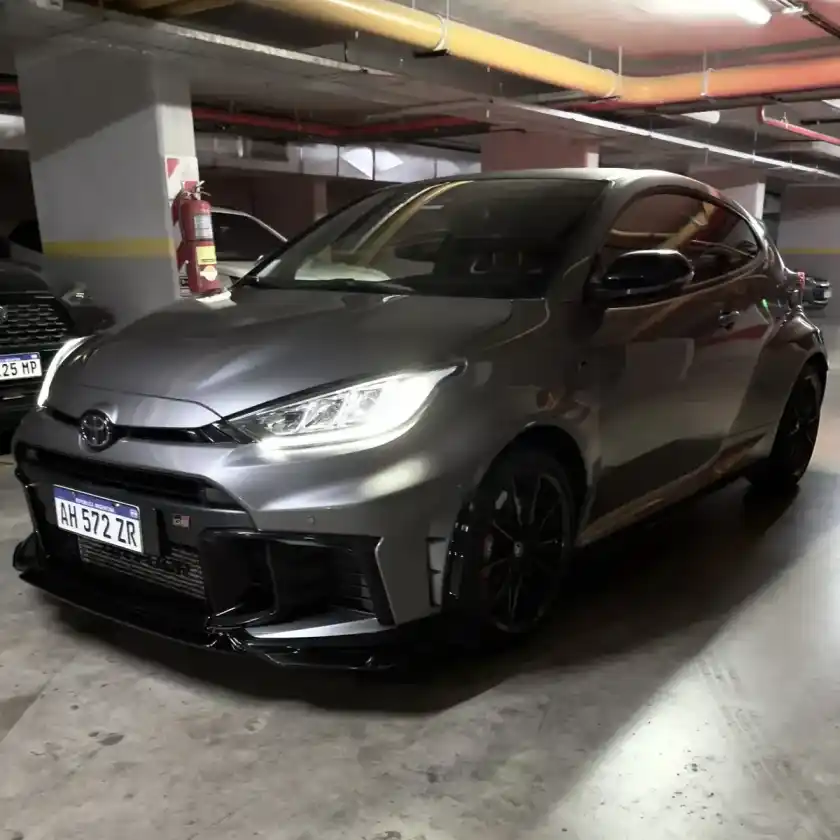 Toyota Yaris 2025 - foto 1