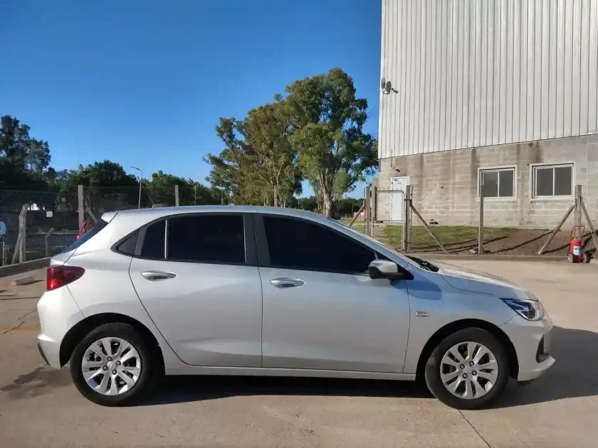 Chevrolet Onix 1.2 Lt Tech Onstar 2020 - foto 2