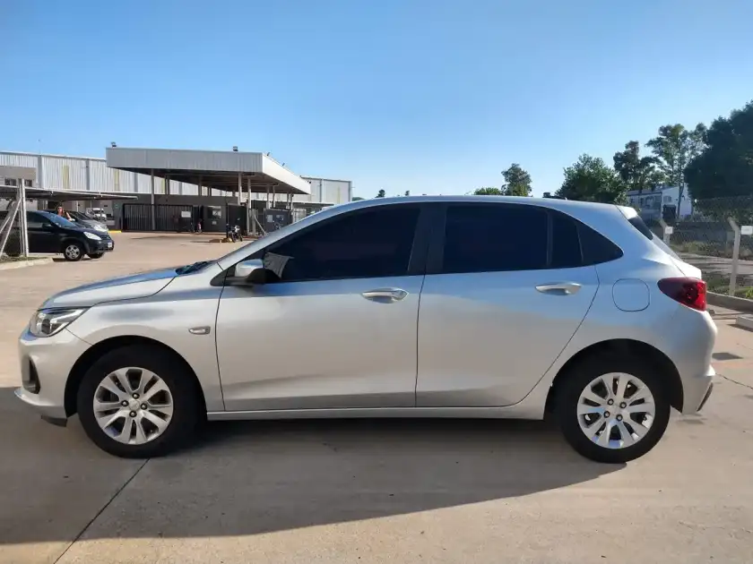 Chevrolet Onix 1.2 Lt Tech Onstar 2020 - foto 3