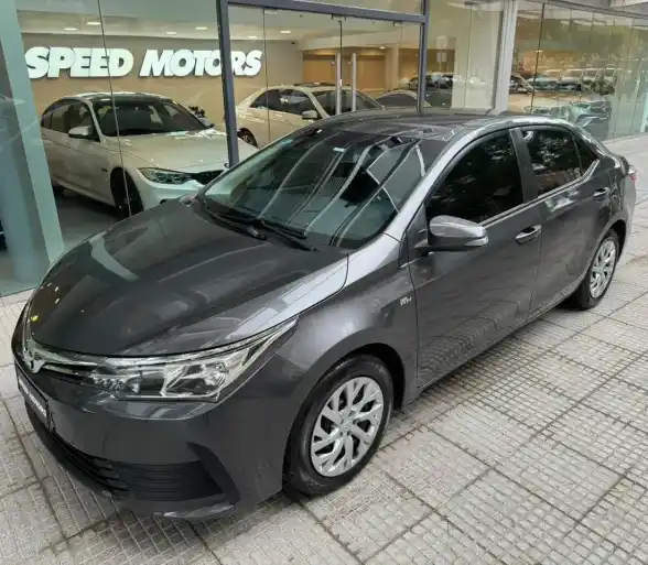 Toyota Corolla 1.8 Xli Cvt 140Cv 2017 - foto 1