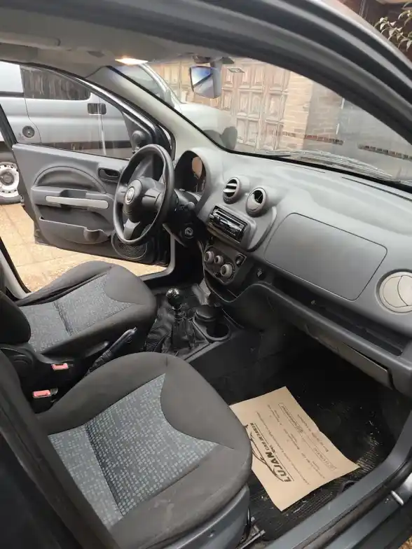 Fiat Uno 1.4 Attractive 2011 - foto 5