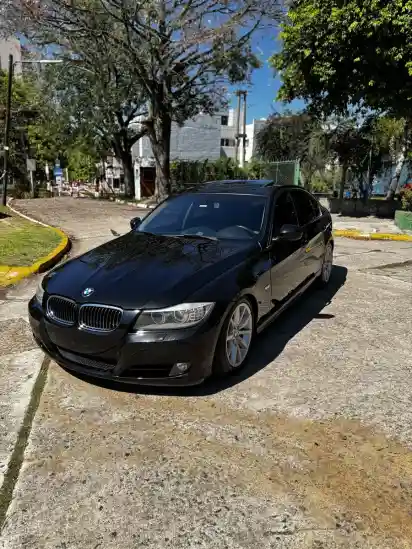 BMW Serie 3 2010 - foto 1