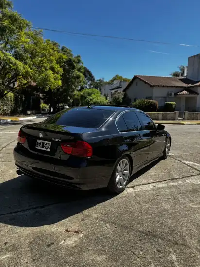Bmw Serie 3 3.0 330I Sedan Executive Step 2010 - foto 5